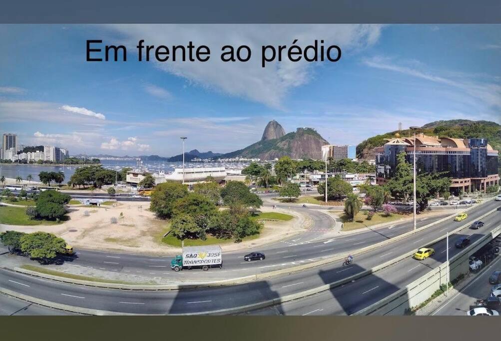 Studio Novíssimo na Praia de Botafogo todo completo
