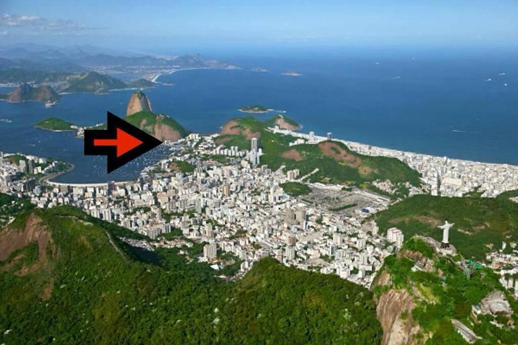 Studio Novíssimo na Praia de Botafogo todo completo