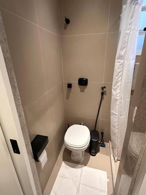 Studio Novíssimo na Praia de Botafogo todo completo