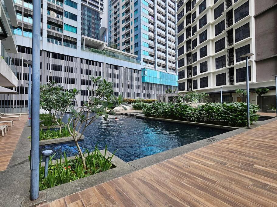 Luxurious Bathtub 2-Bedrooms Suite KLCC