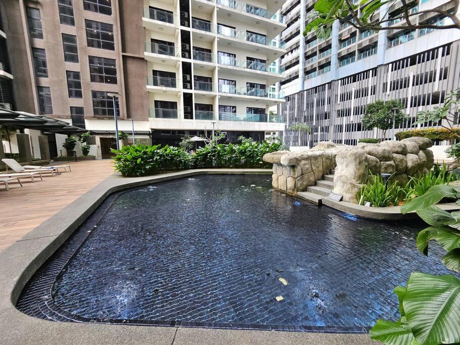Luxurious Bathtub 2-Bedrooms Suite KLCC