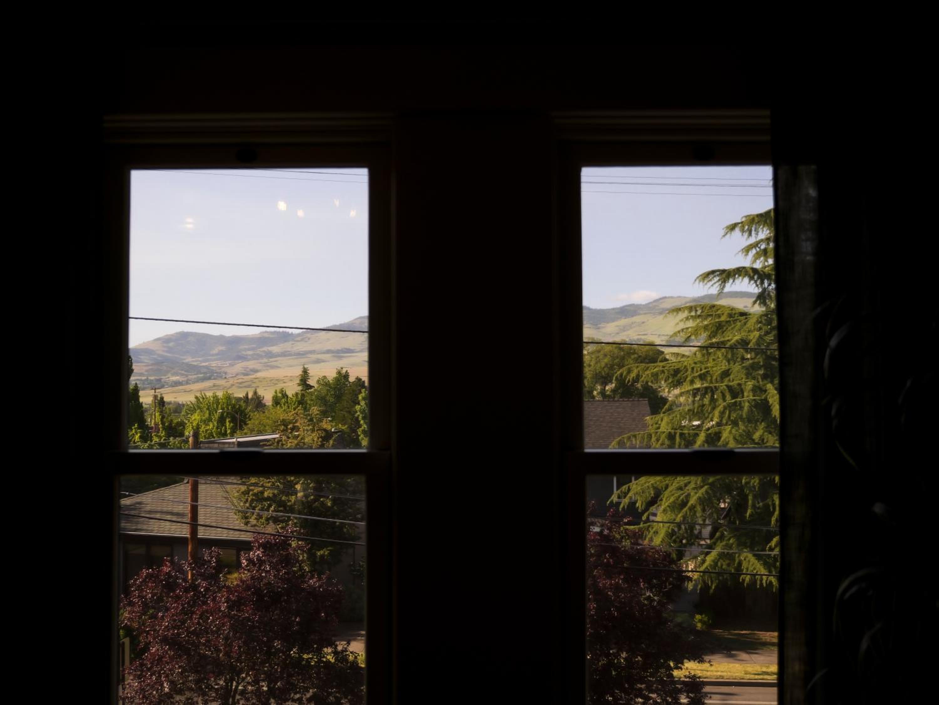 Ashland Vacations - Redtail Inn - 3 Suites Sleeps Up To 12 - Property Image 106