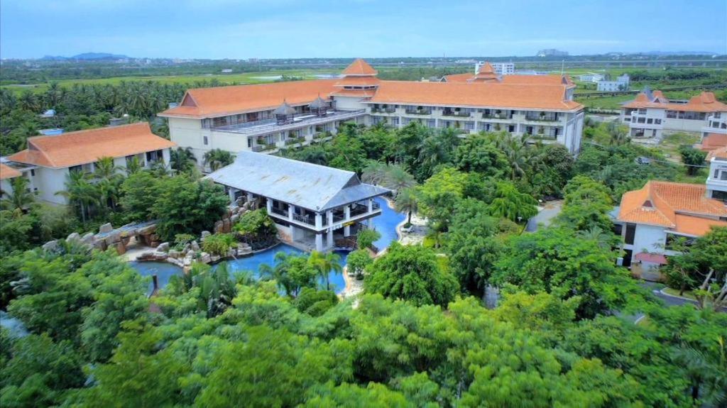 Sanya Haitang Bay Nantian Hot Spring Resort
