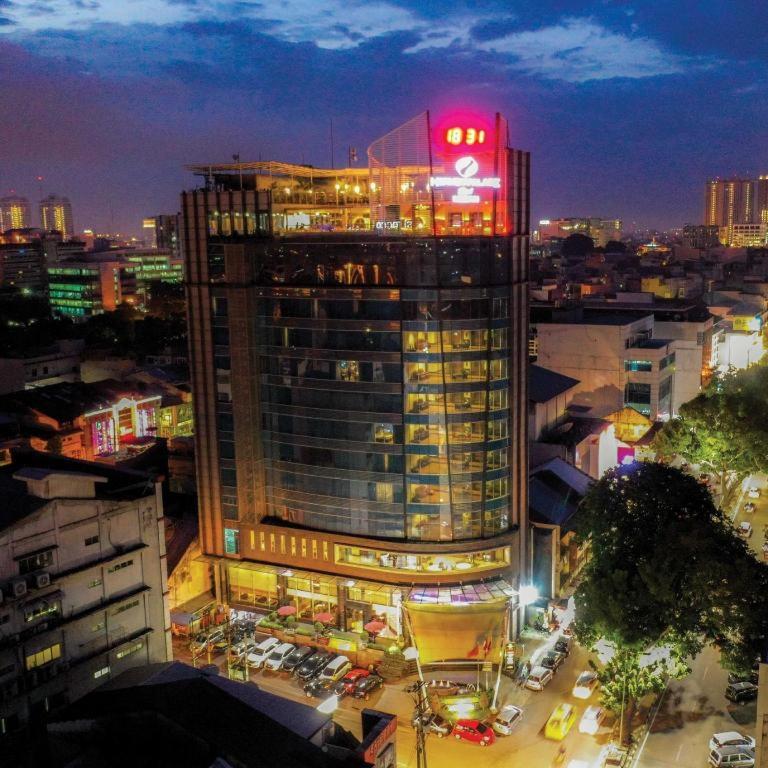 Hermes Palace Hotel Medan - Image 1