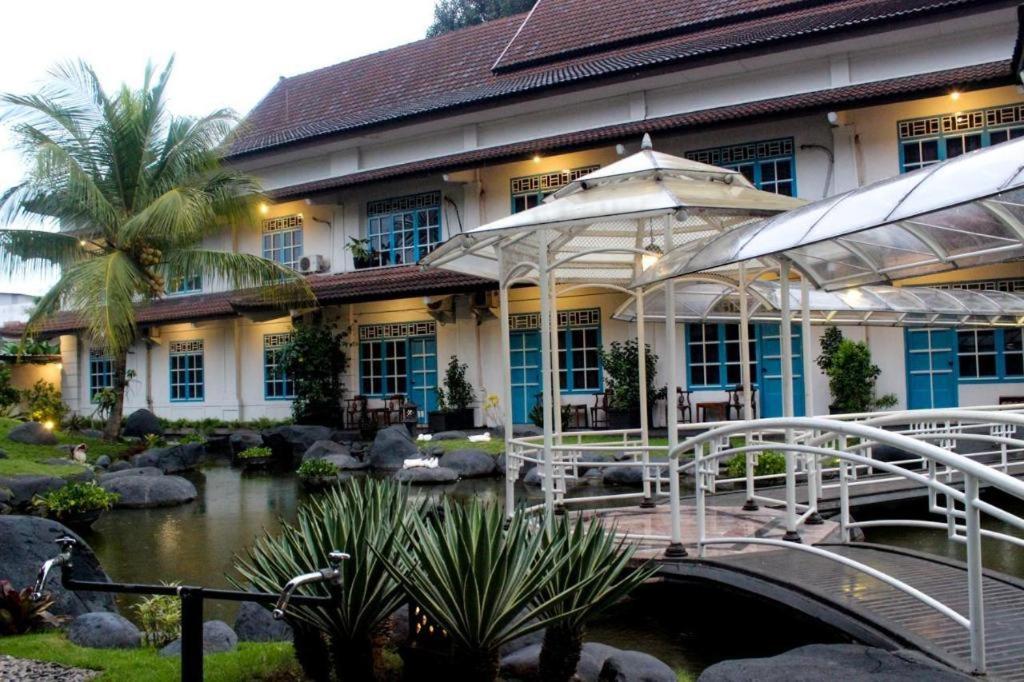 Hotel Merdeka Kediri