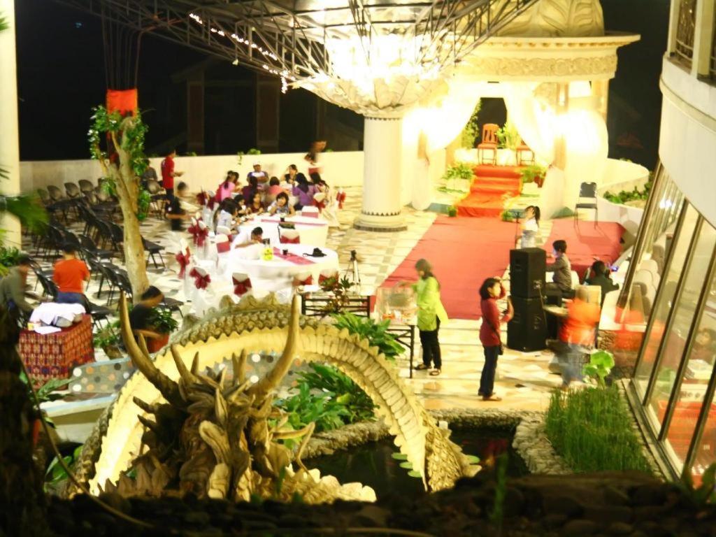 meeting & event spaces