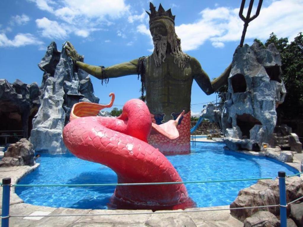 Caribbean Waterpark & Resotel