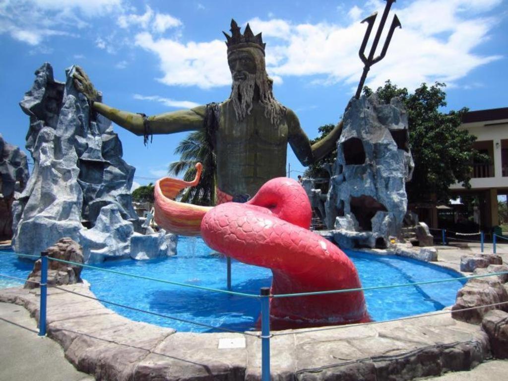 Caribbean Waterpark & Resotel