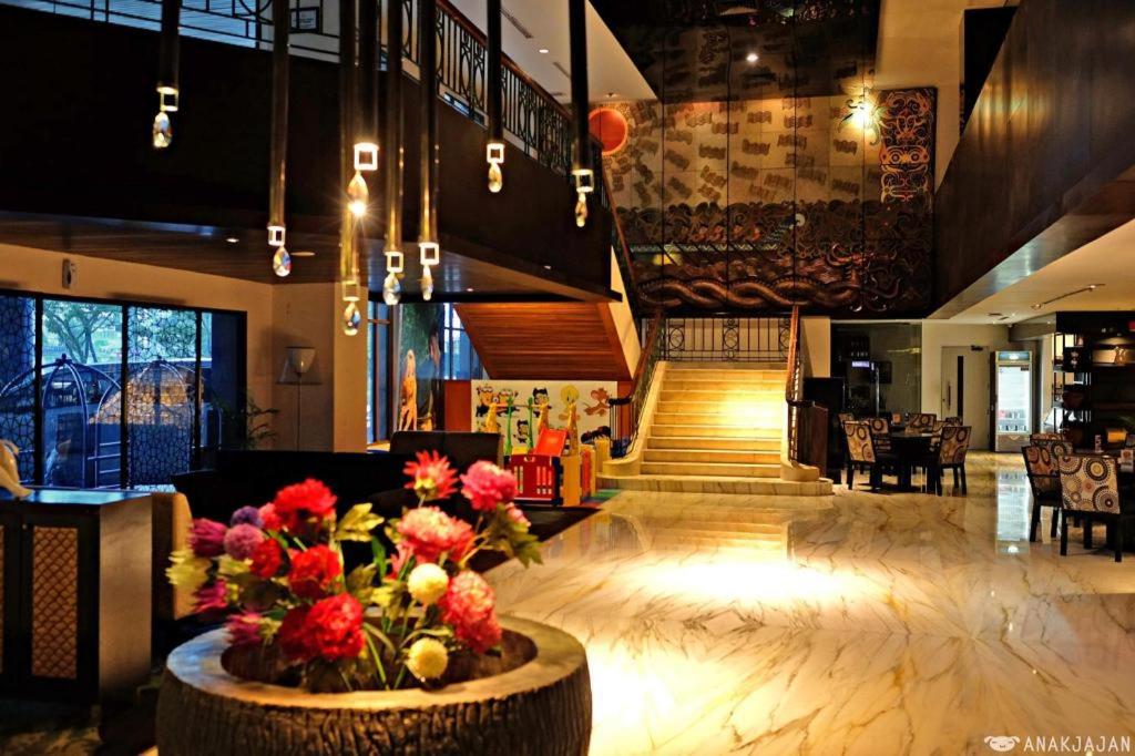 Blue Sky Hotel - Image 3