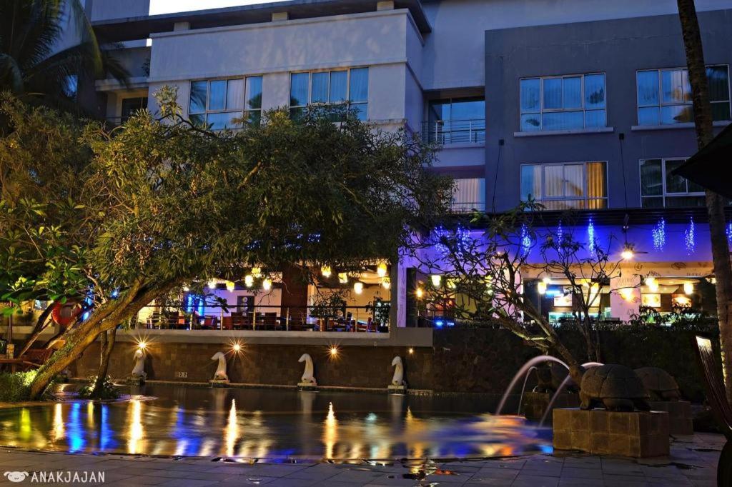 Blue Sky Hotel - Image 5