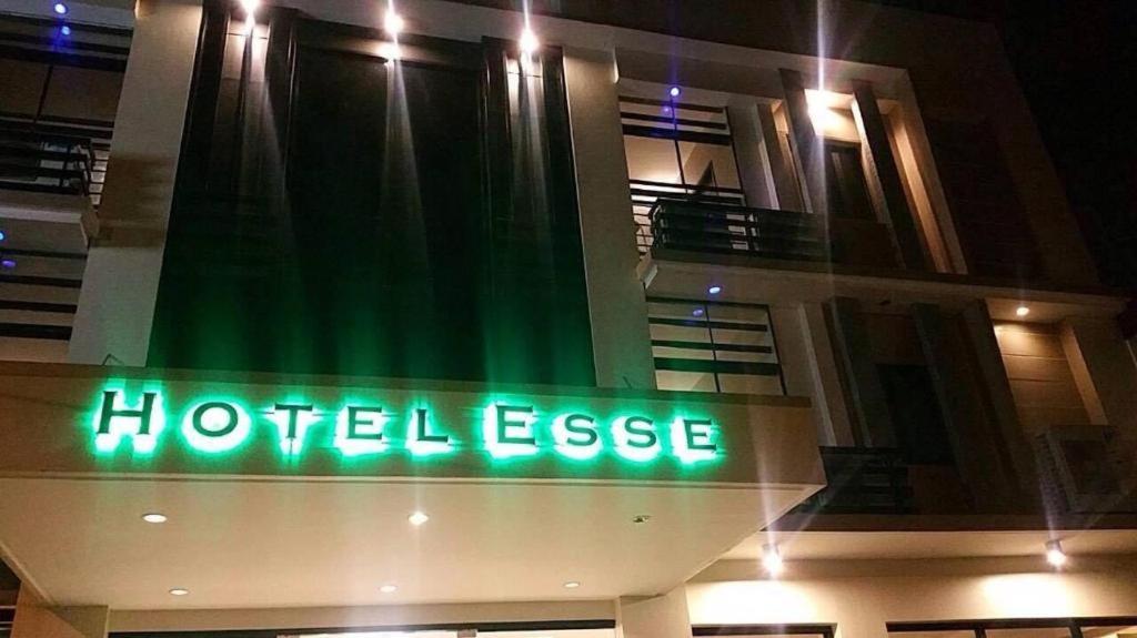 Hotel Esse Davao