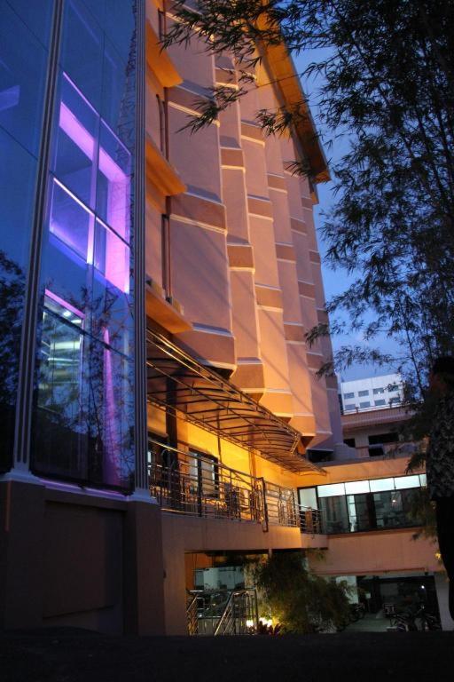 Hotel Mega Lestari - Image 1