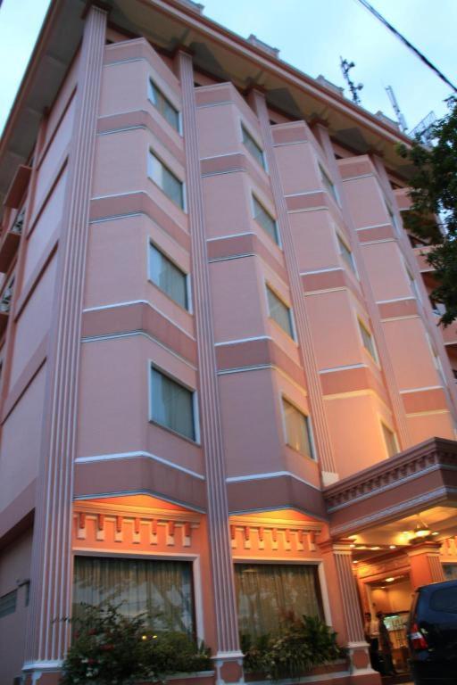 Hotel Mega Lestari - Image 3