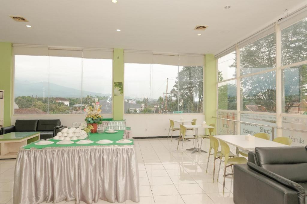 Ebizz Hotel view 3