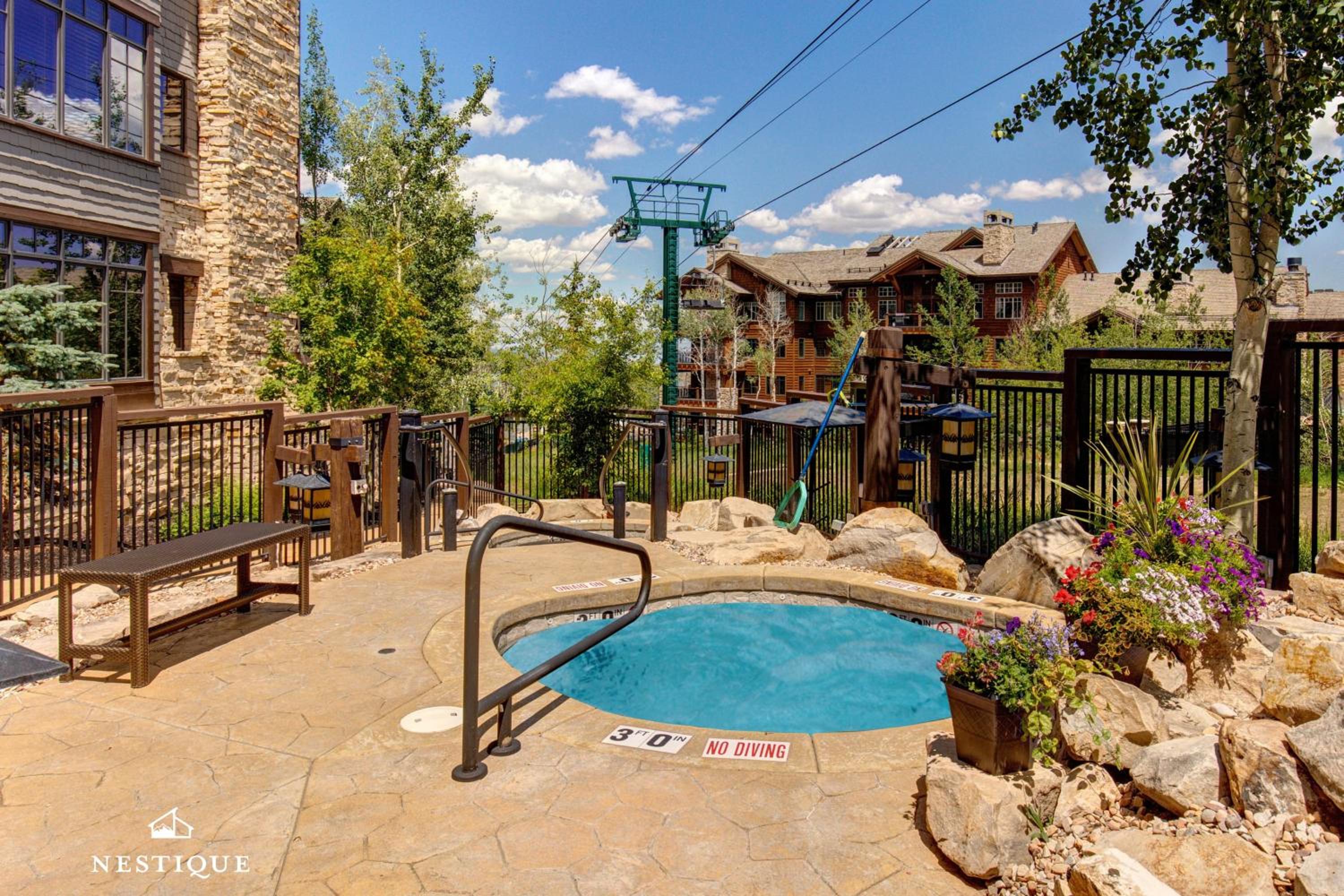 Maison Moose at Arrowleaf in Deer Valley, Luxurious Ski-In Ski-Out Condo Hosted by Nestique view 3