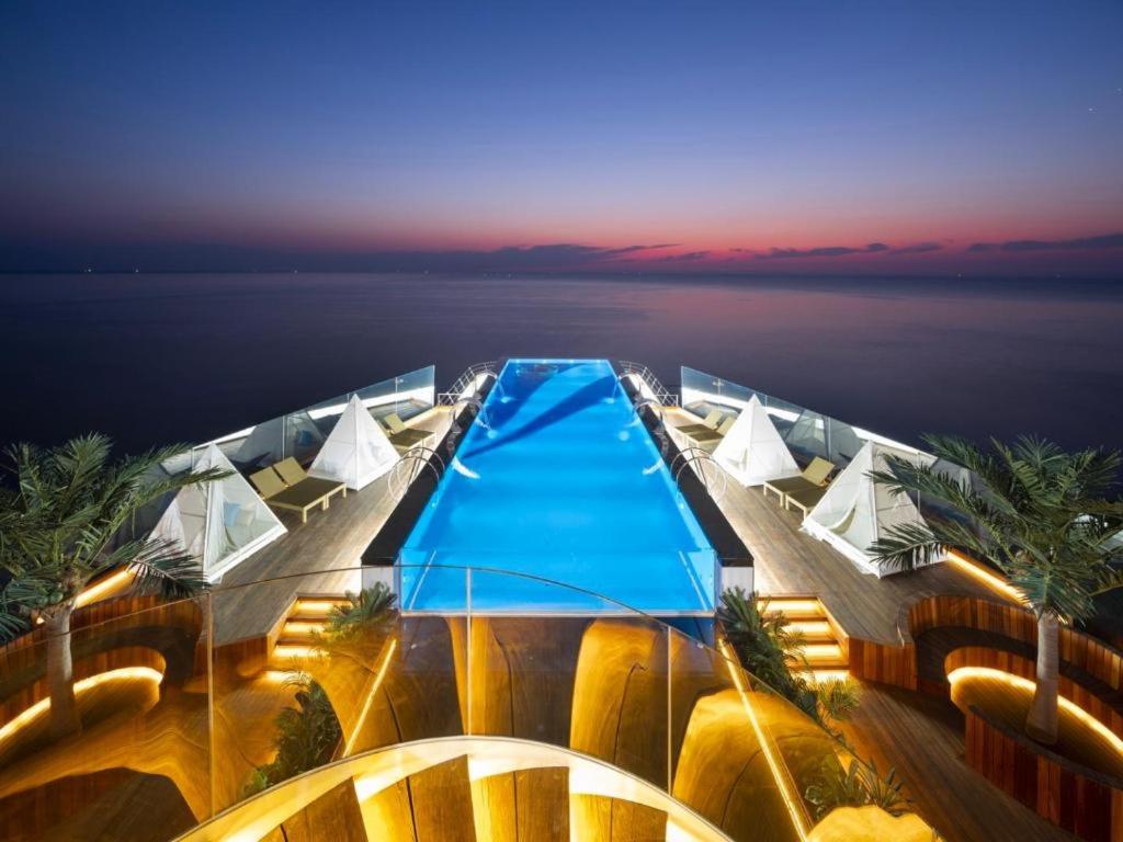 Sun Cruise Resort and Yacht view 5