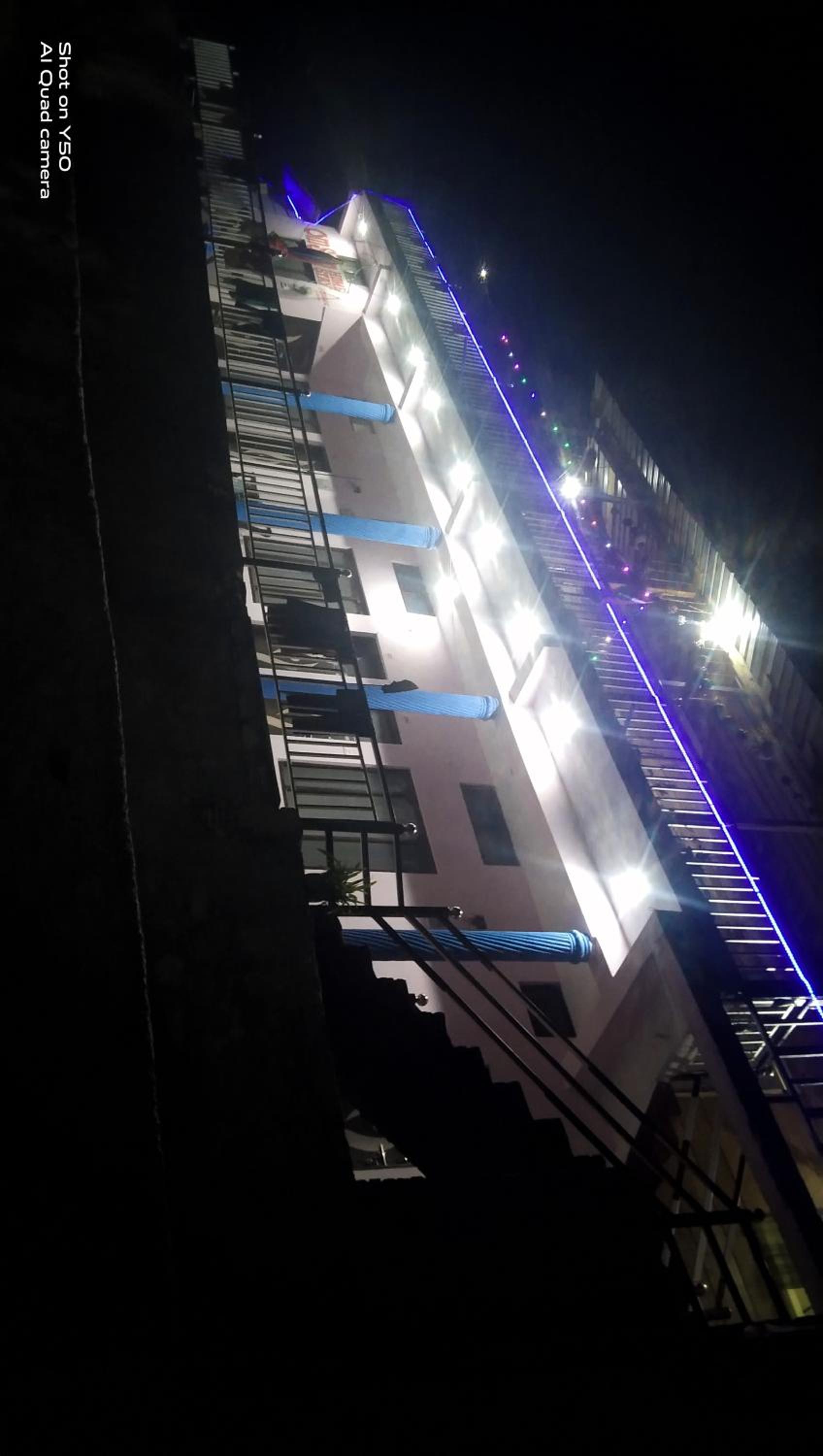 Om Som home stay hill view Yamunotri road view 5