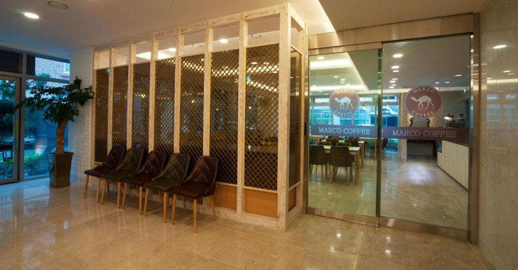 A-One Hotel view 3