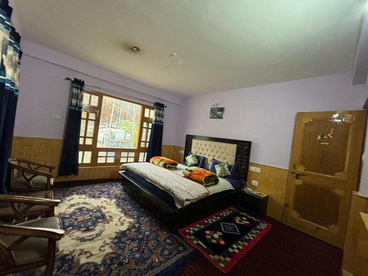Pullkit Homestay by StayApart