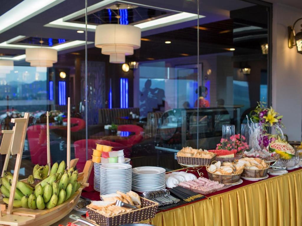 Royal Palace Hotel