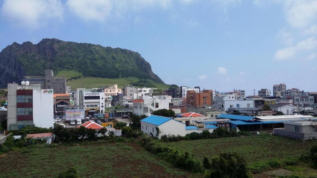 Hera Hotel