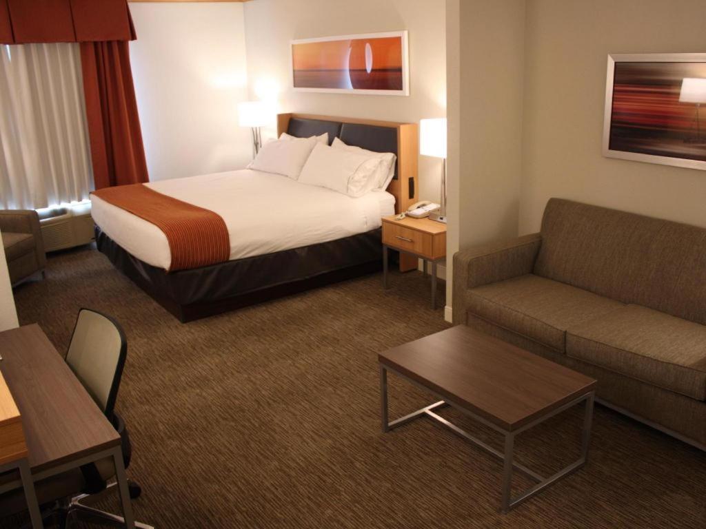 Holiday Inn Express Munising-Lakeview Hotel By IHG view 3