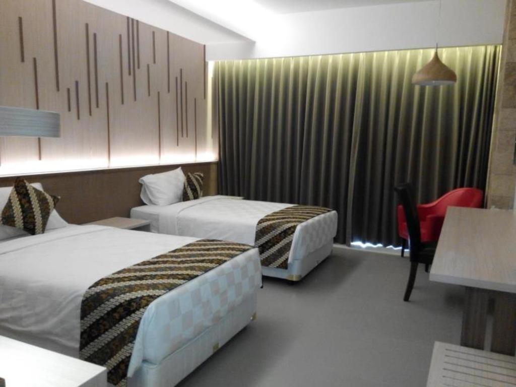 Grand Laguna Hotel & Villa - Image 4