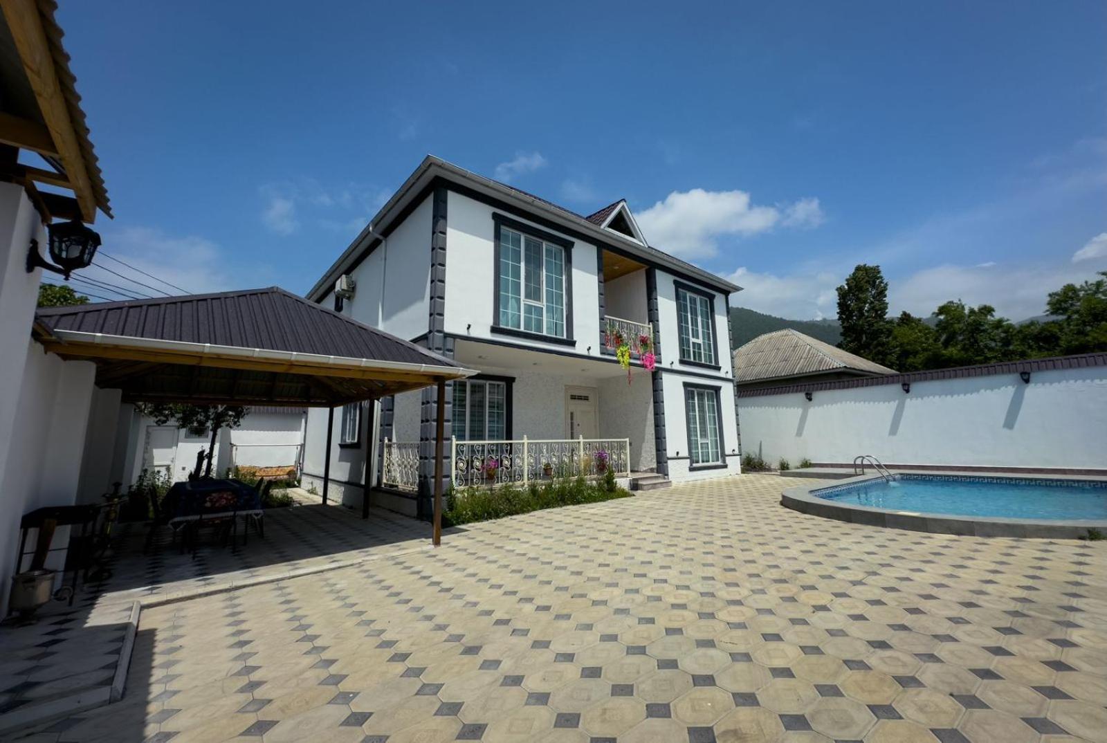 White vip Villa