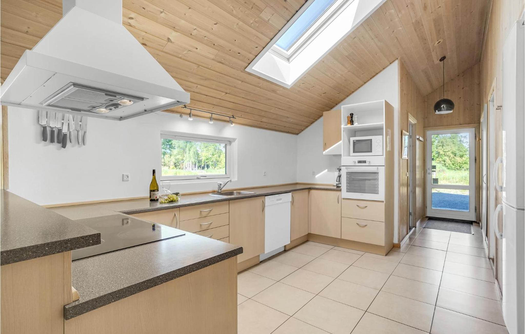 Lovely Home In Rødby With Kitchen