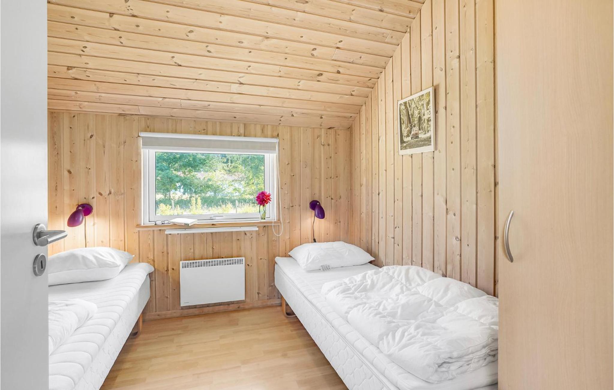 Lovely Home In Rødby With Kitchen
