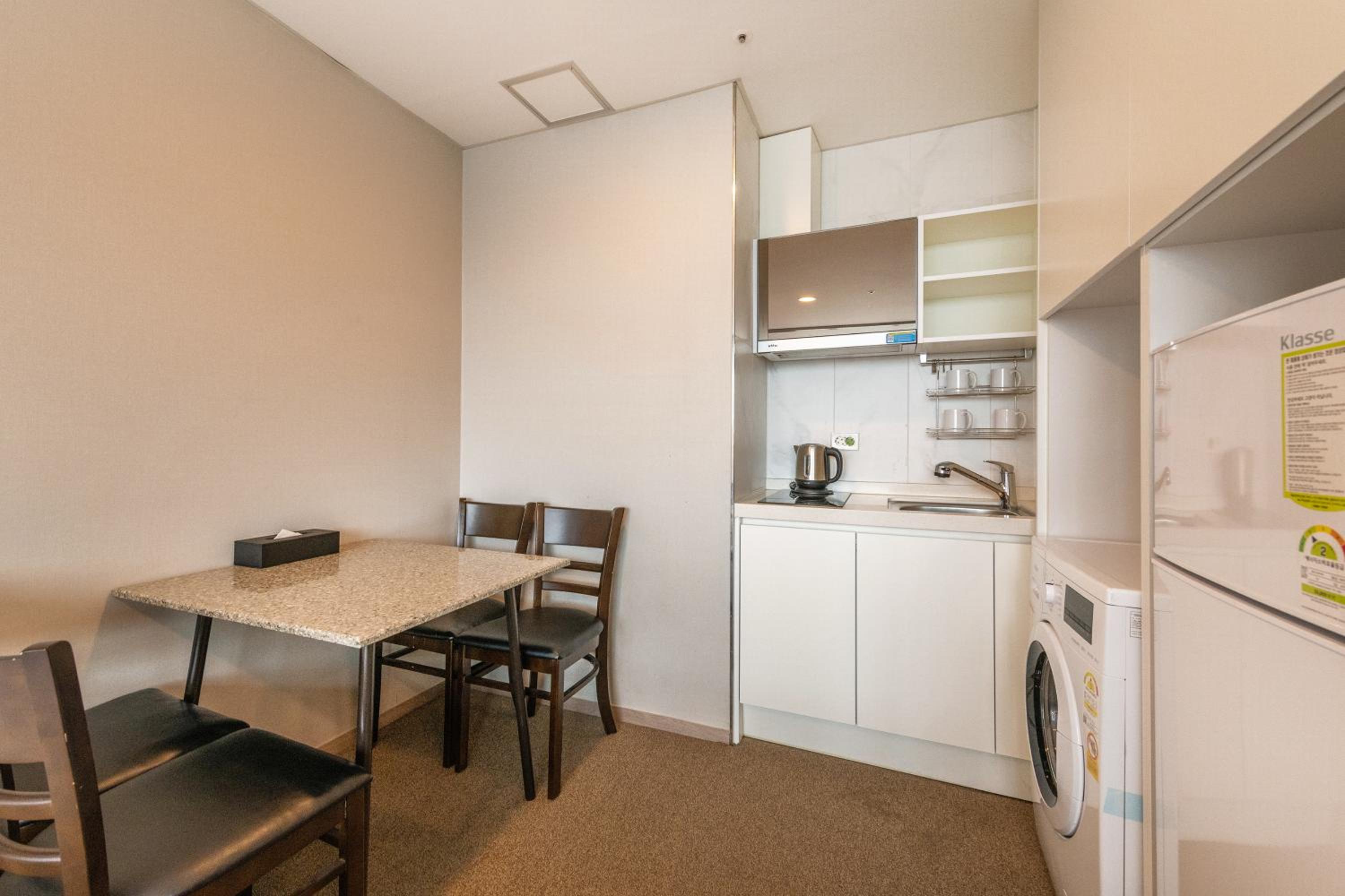 The Triny Urban Suites