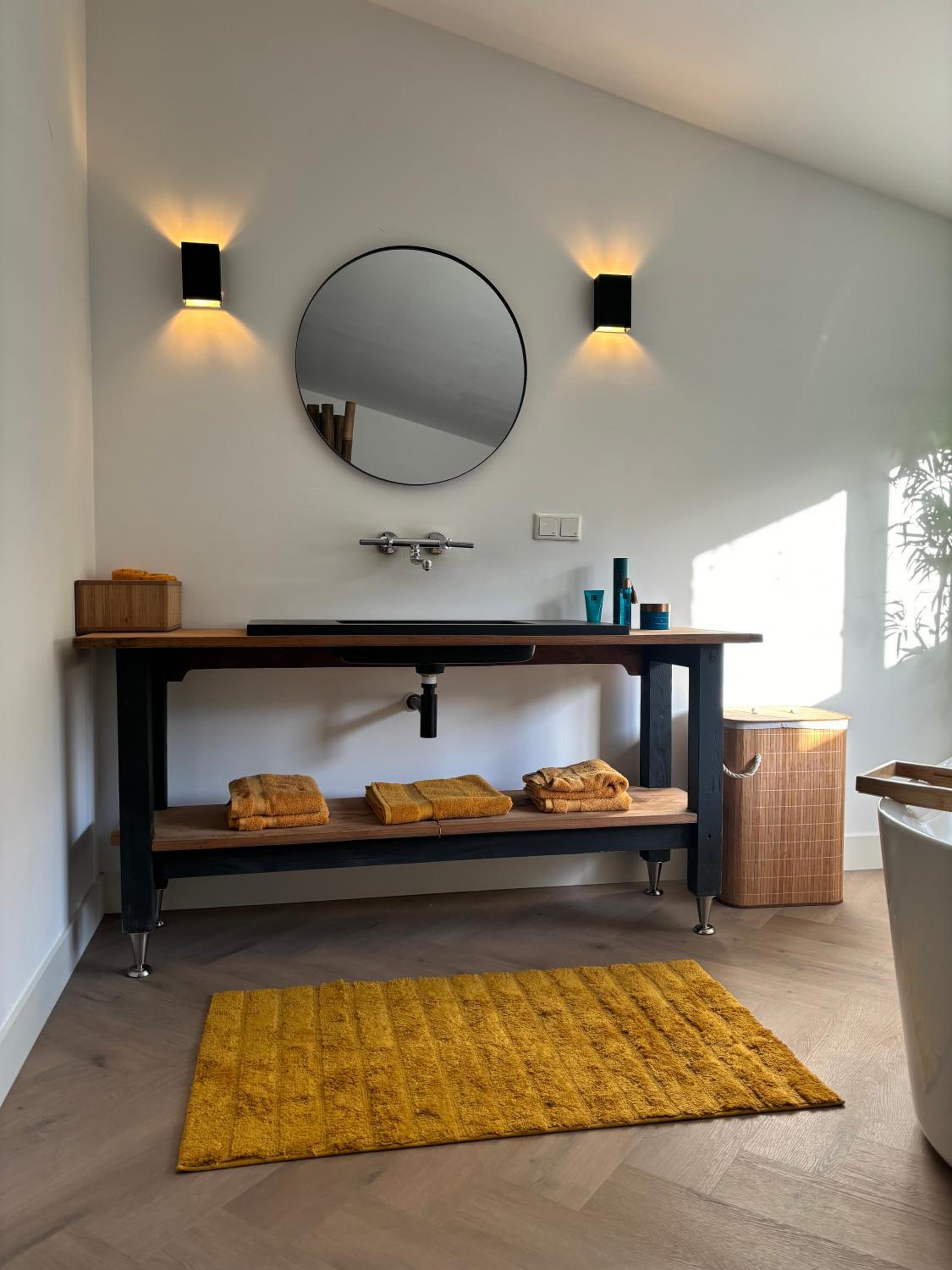 Bamboe Suite Bentveld met ligbad en gratis parkeren view 3