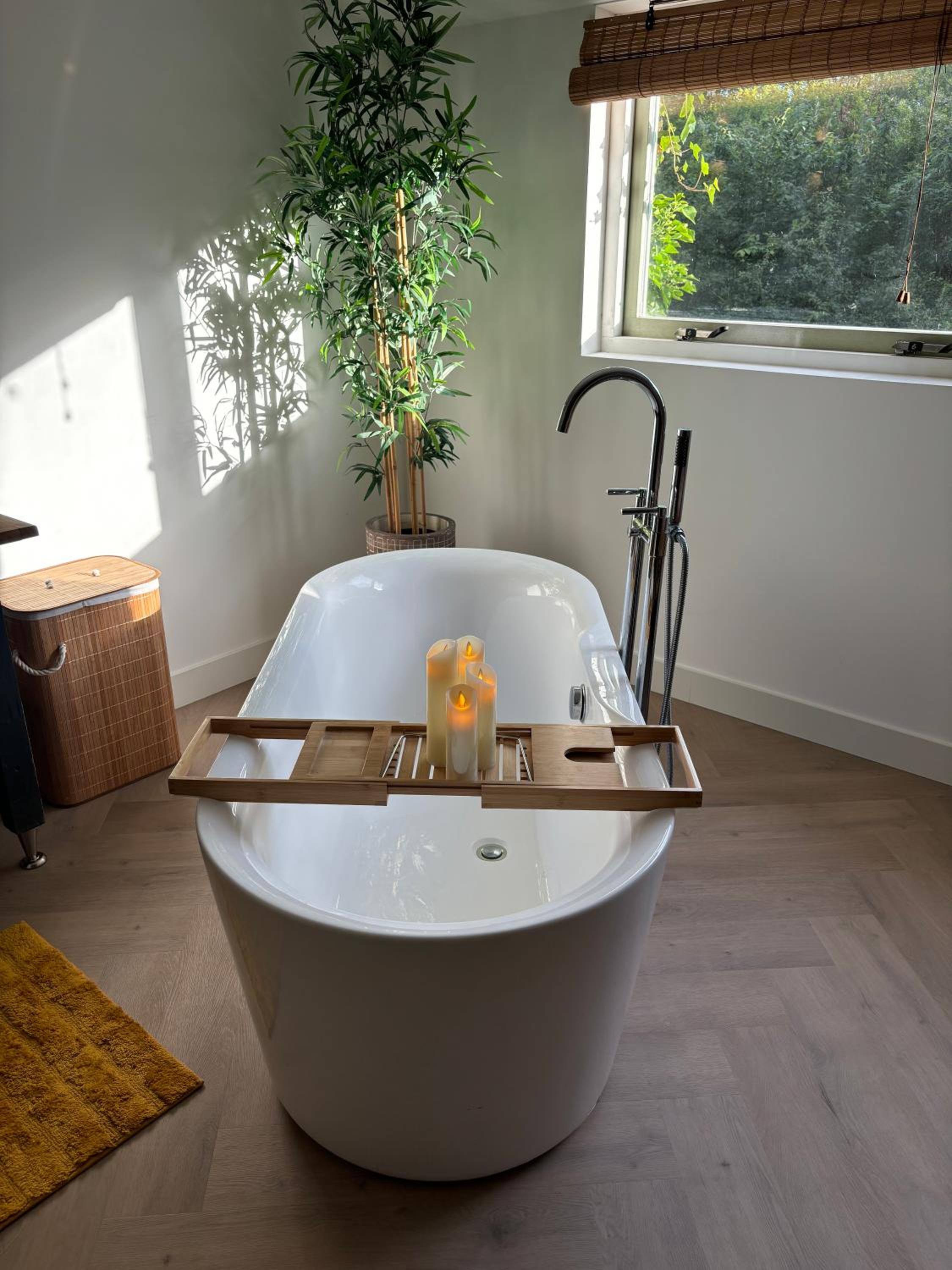 Bamboe Suite Bentveld met ligbad en gratis parkeren view 2
