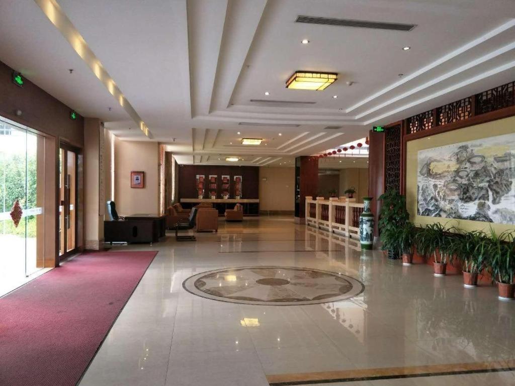 Longyan Capital International Hot Spring Resort