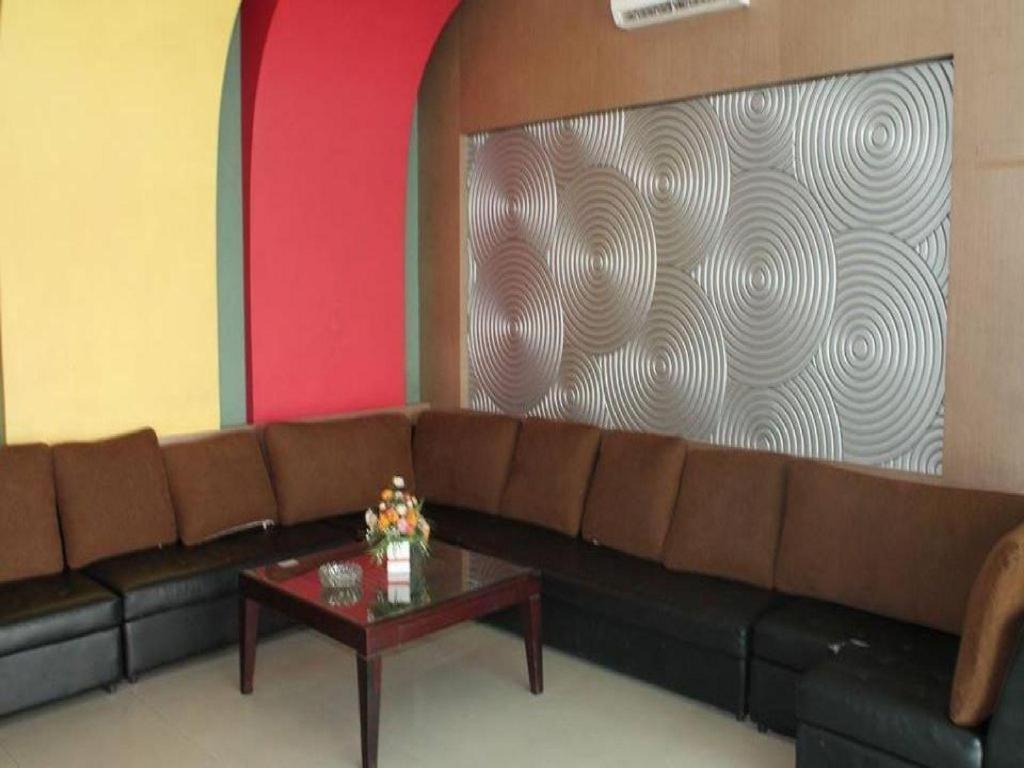 Photo 8