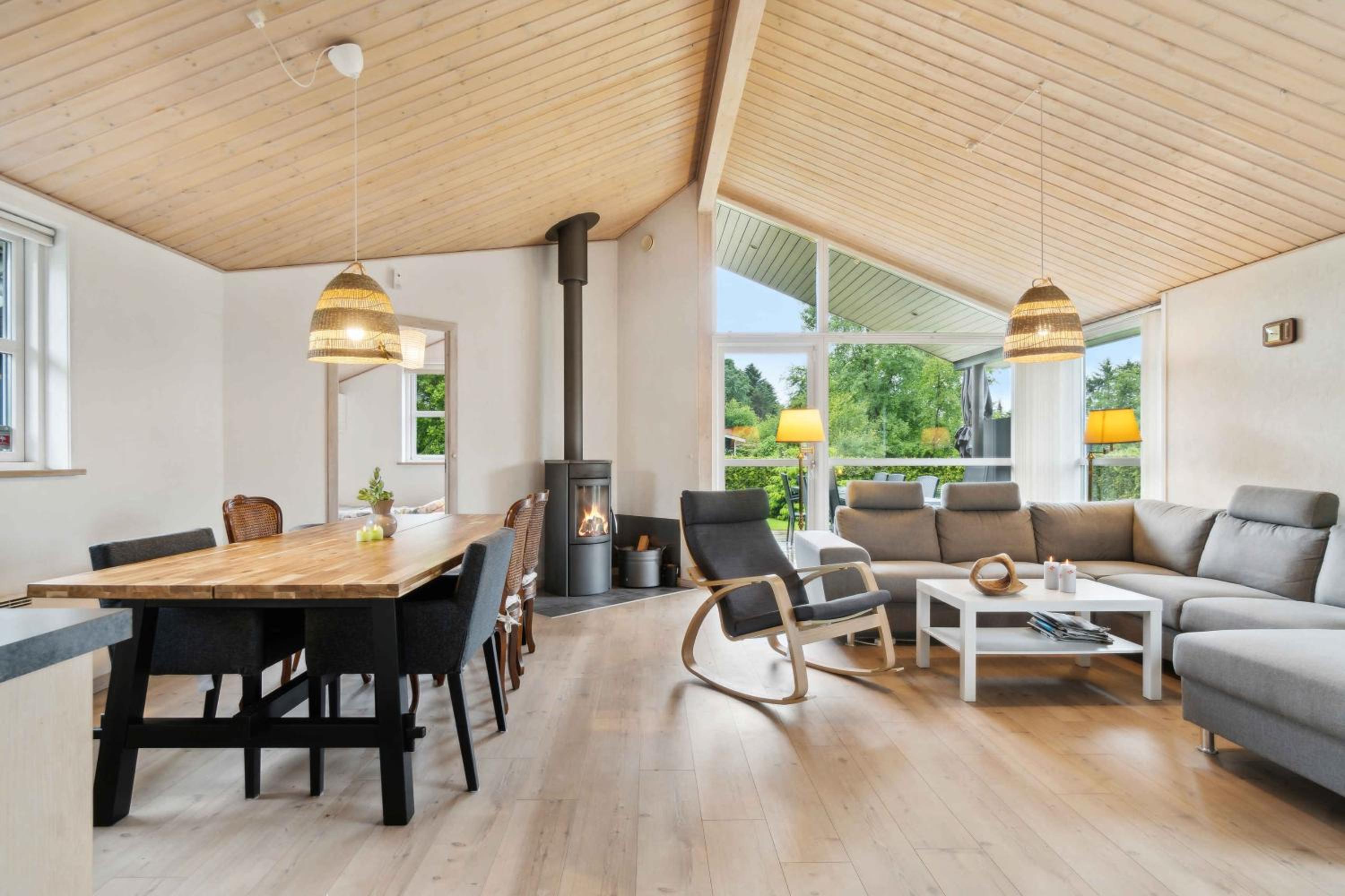 Lovely Holiday Home Spasauna Carcharger River view 5