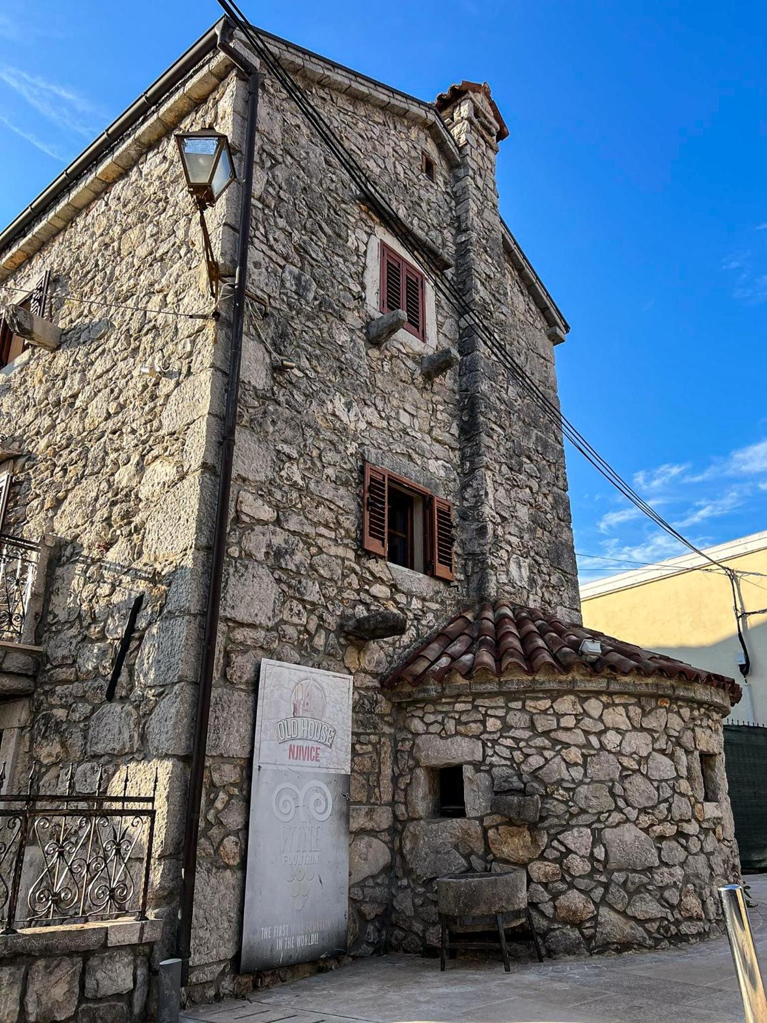 Photo 36