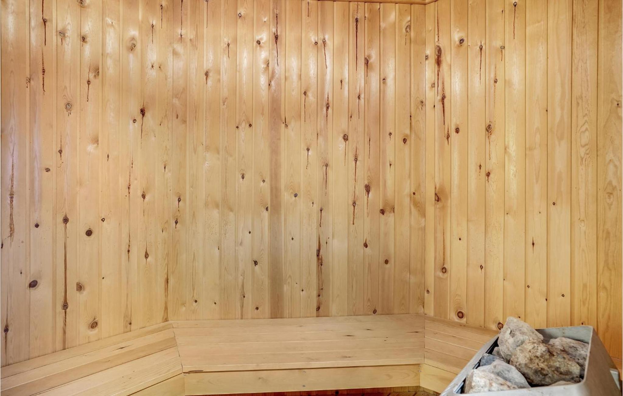 Gorgeous Home In Hvide Sande With Sauna