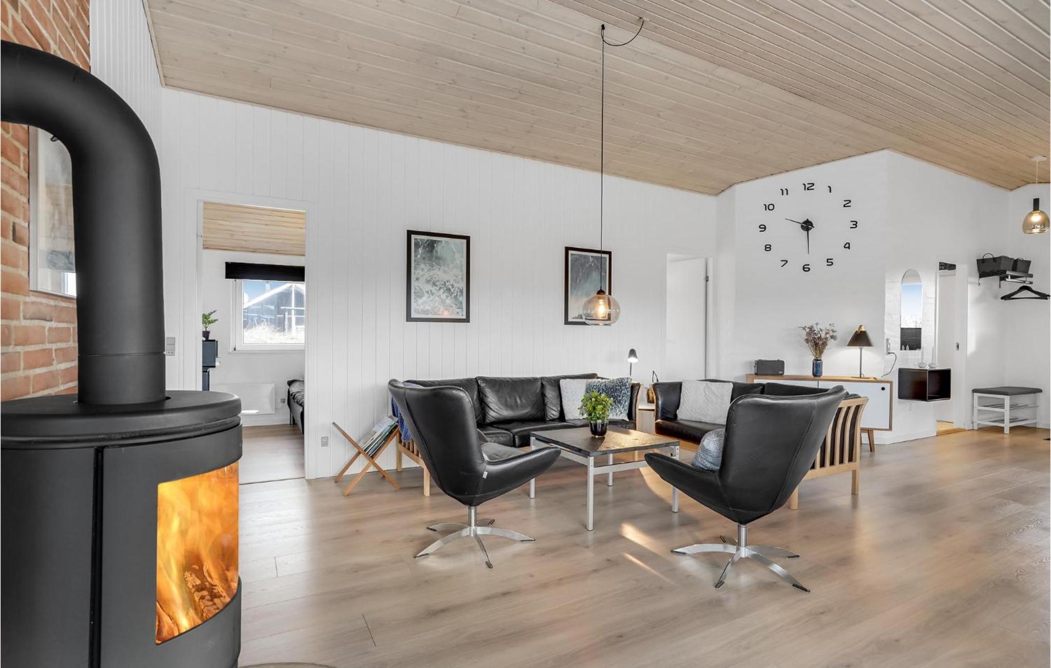 Gorgeous Home In Hvide Sande With Sauna