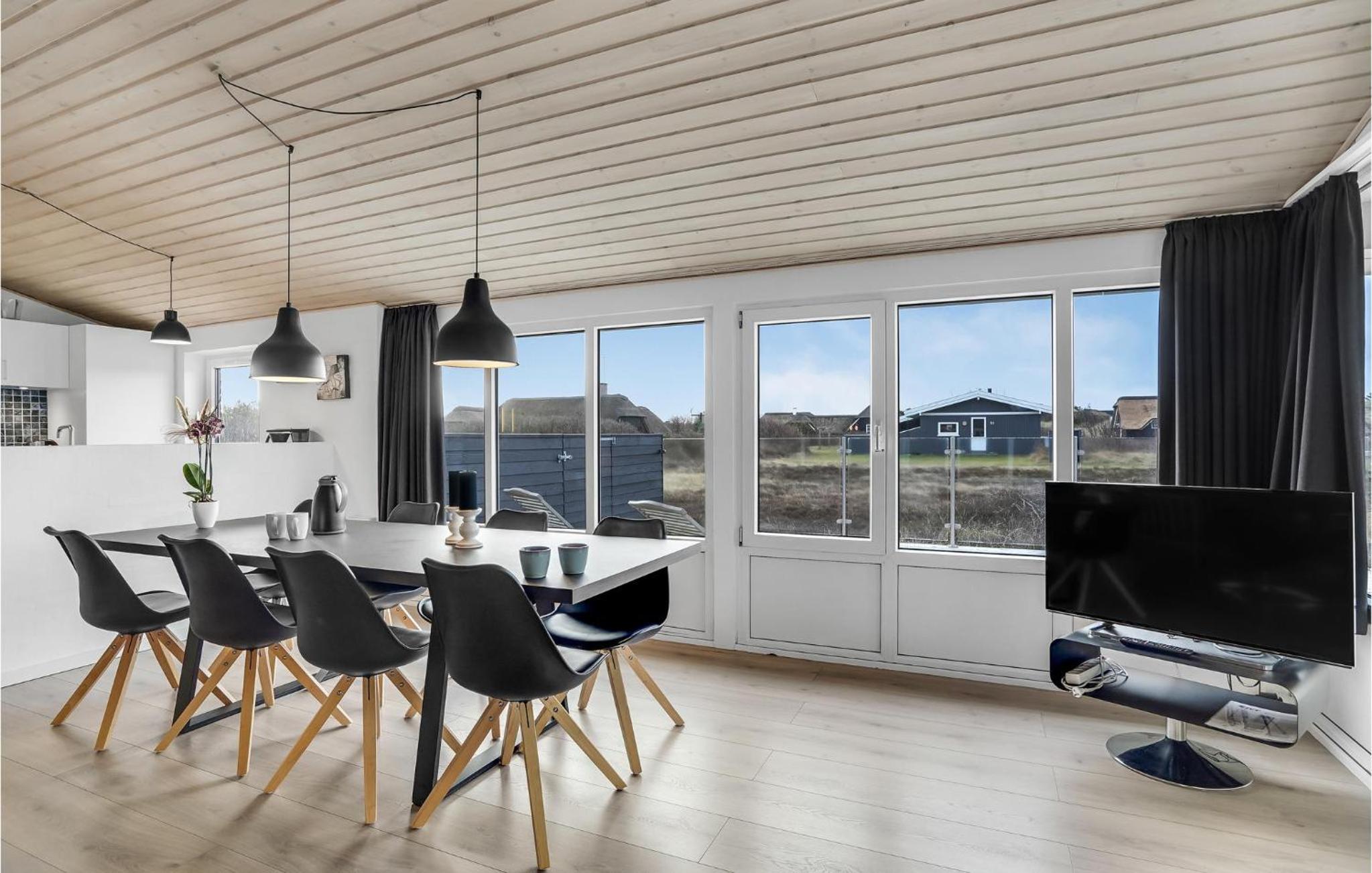 Gorgeous Home In Hvide Sande With Sauna