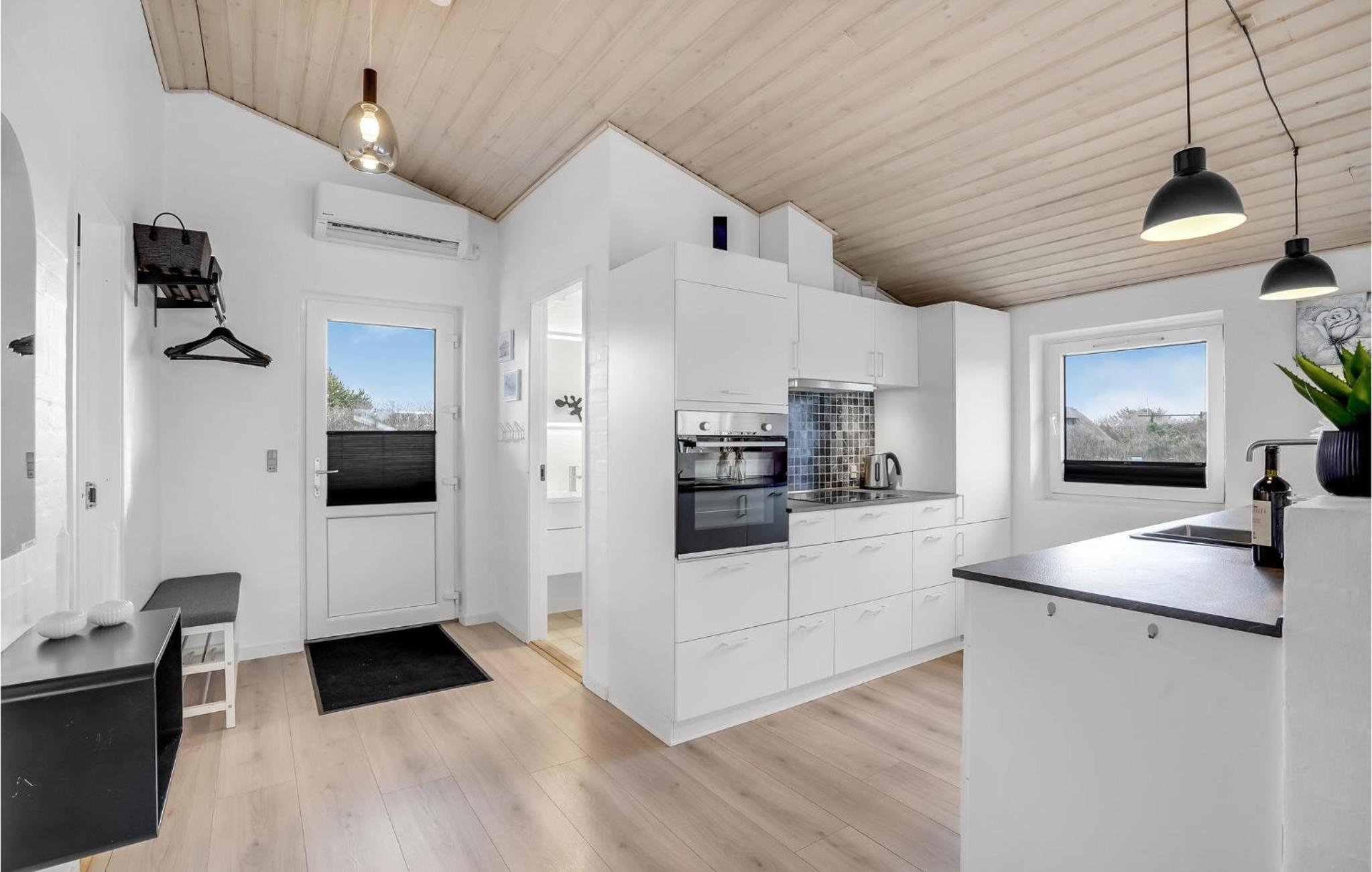 Gorgeous Home In Hvide Sande With Sauna