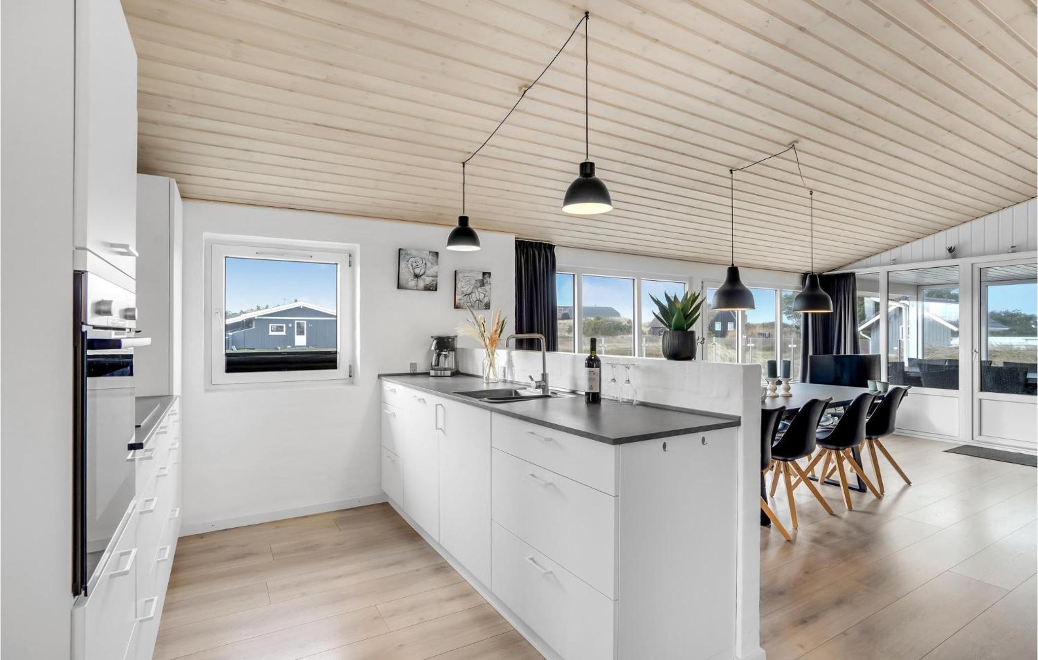 Gorgeous Home In Hvide Sande With Sauna