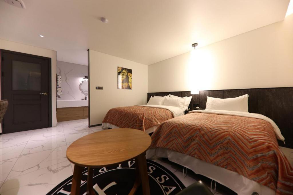 hotel room