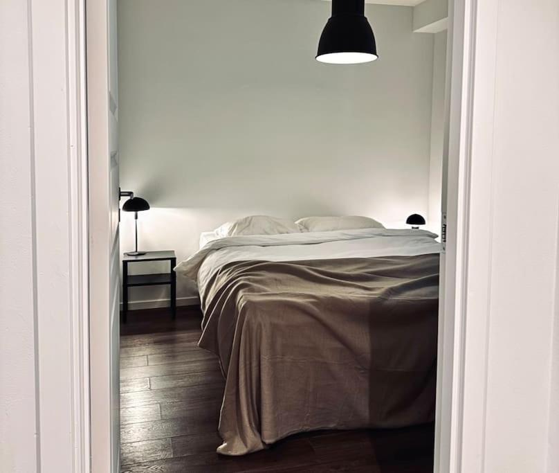 Modern Central Apartment view 3
