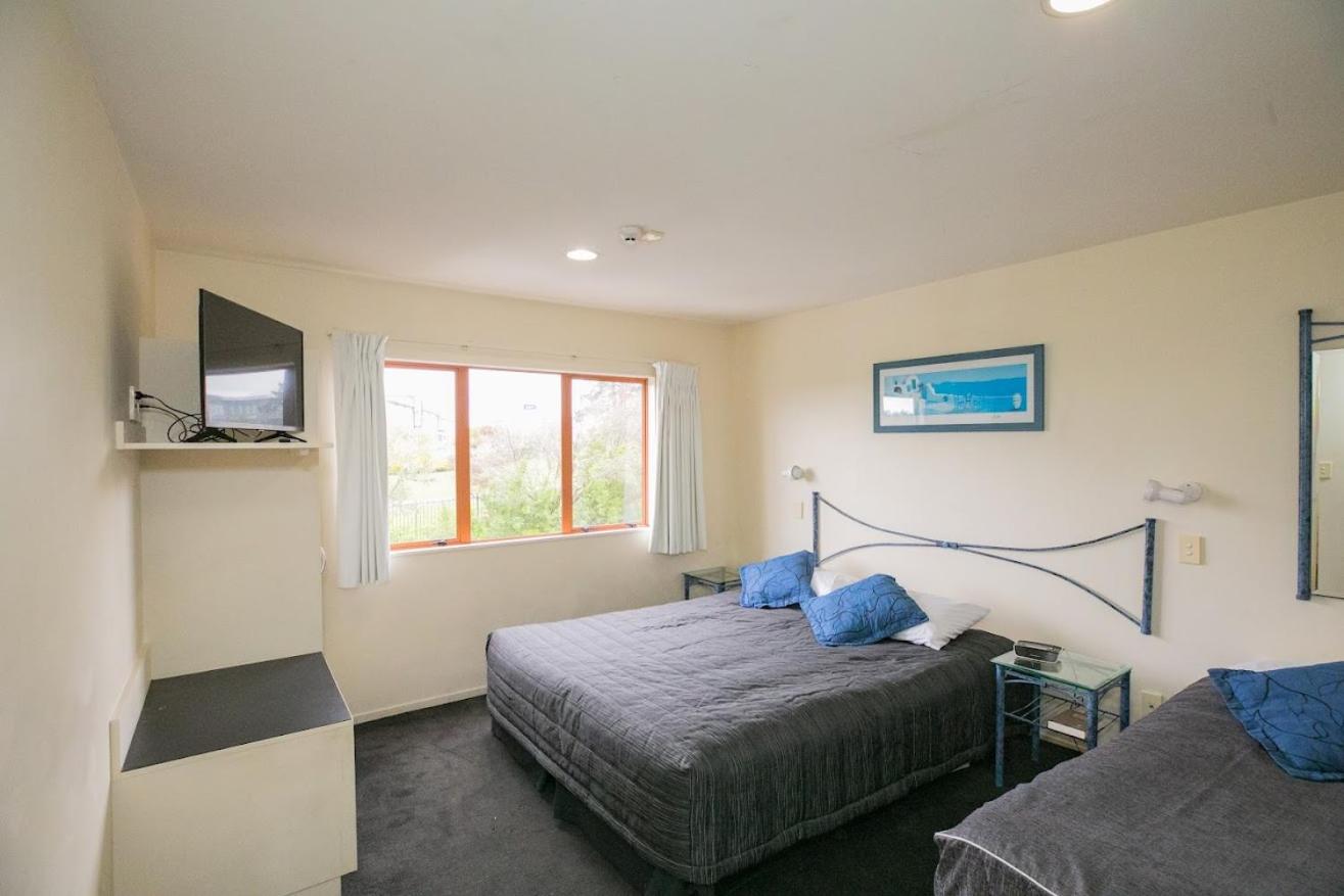 Albany Executive Motor Inn Limited