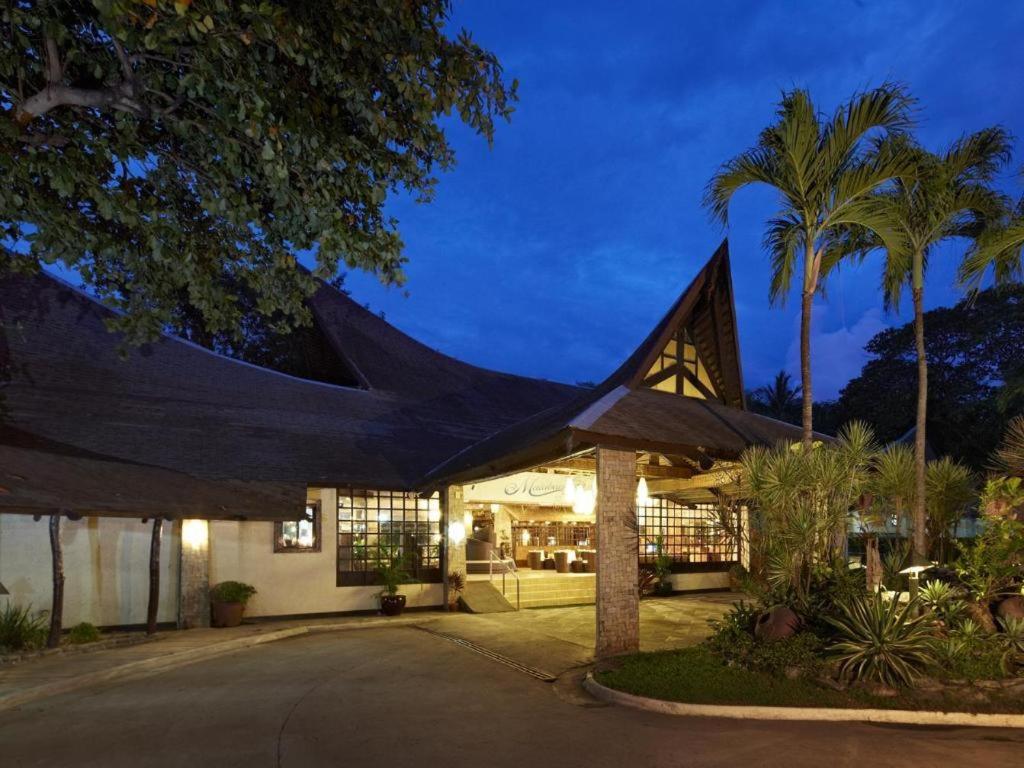 Matabungkay Beach Hotel