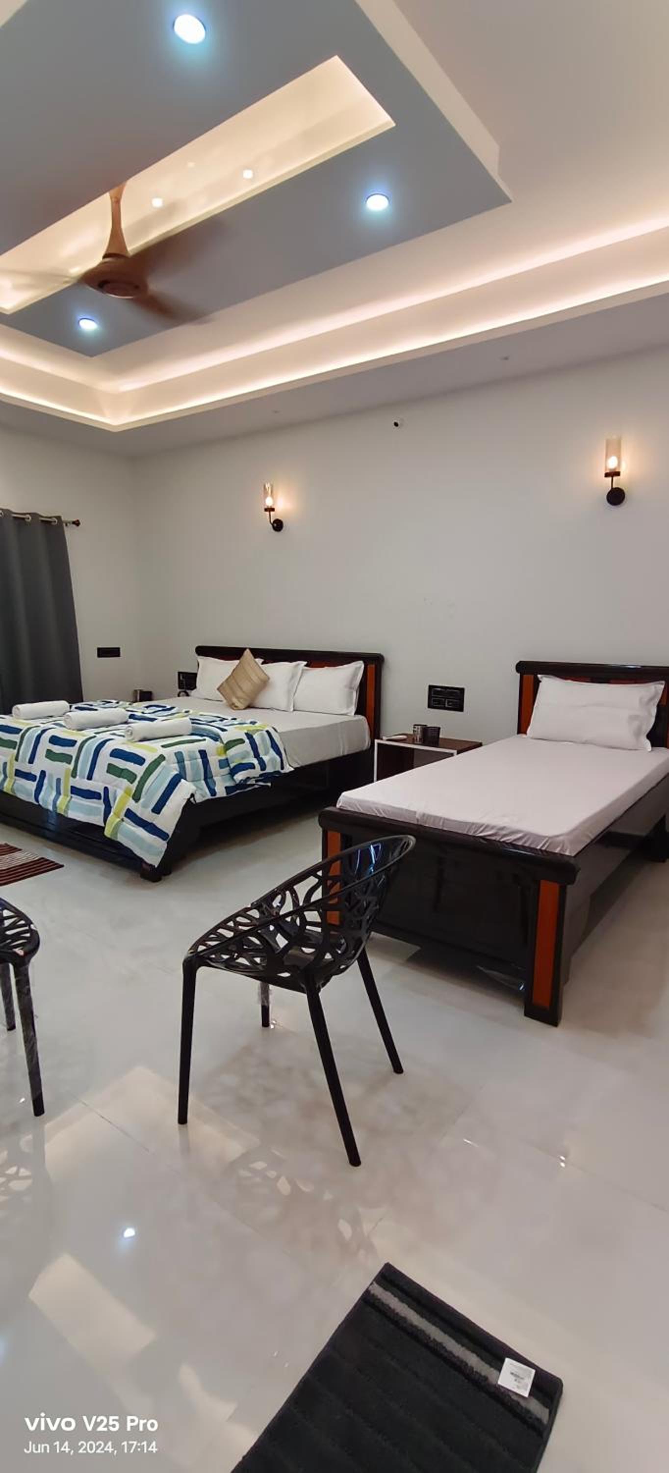 Saanvi Farmhouse