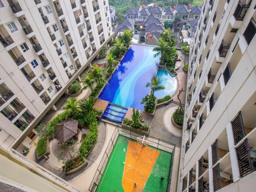 Cinere Resort by Gold Room