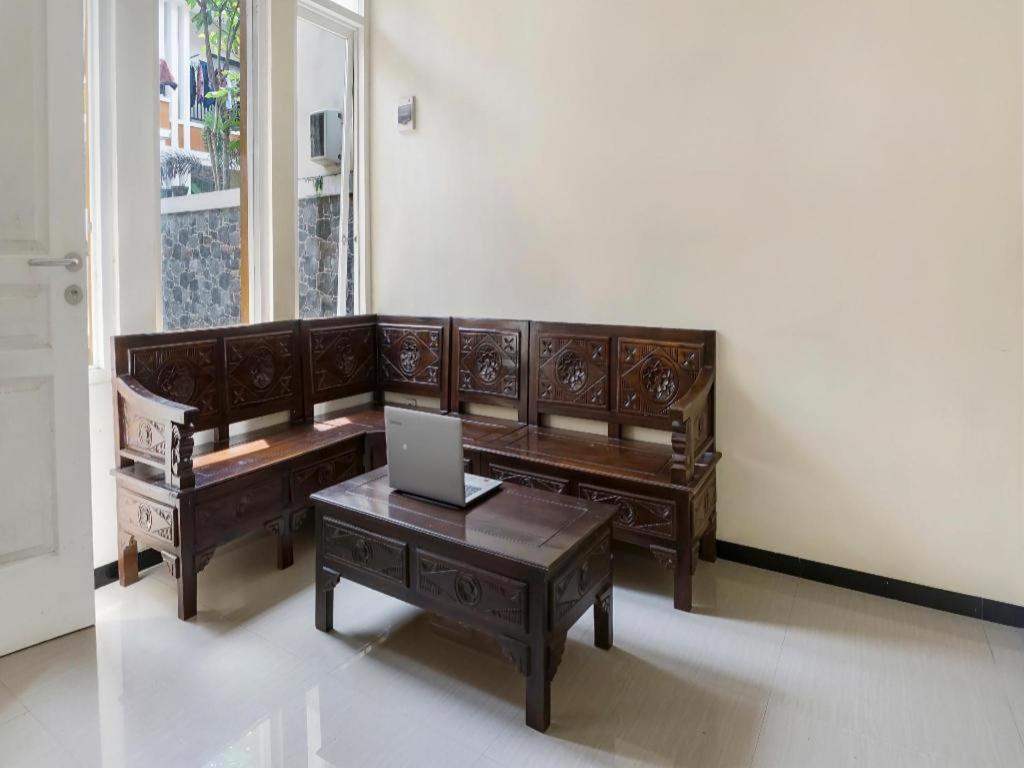 OYO 90786 De Campus Homestay Syariah