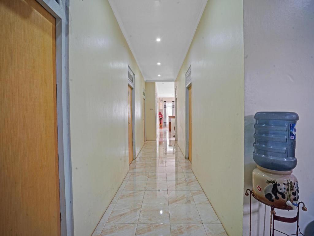 OYO 90804 Oma Uti Homestay Syariah